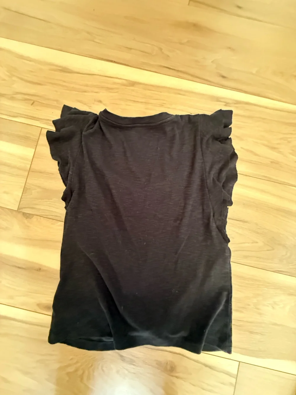GAP Black Ruffle Sleeve Short-Sleeve Tee - Picture 7 of 7